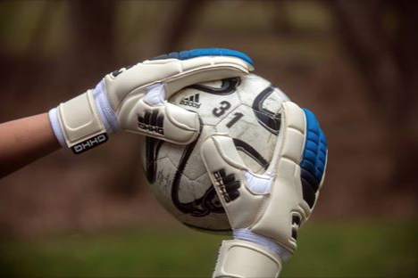 L1 Goalkeeper Gloves 1st Generation (Blue Trim)