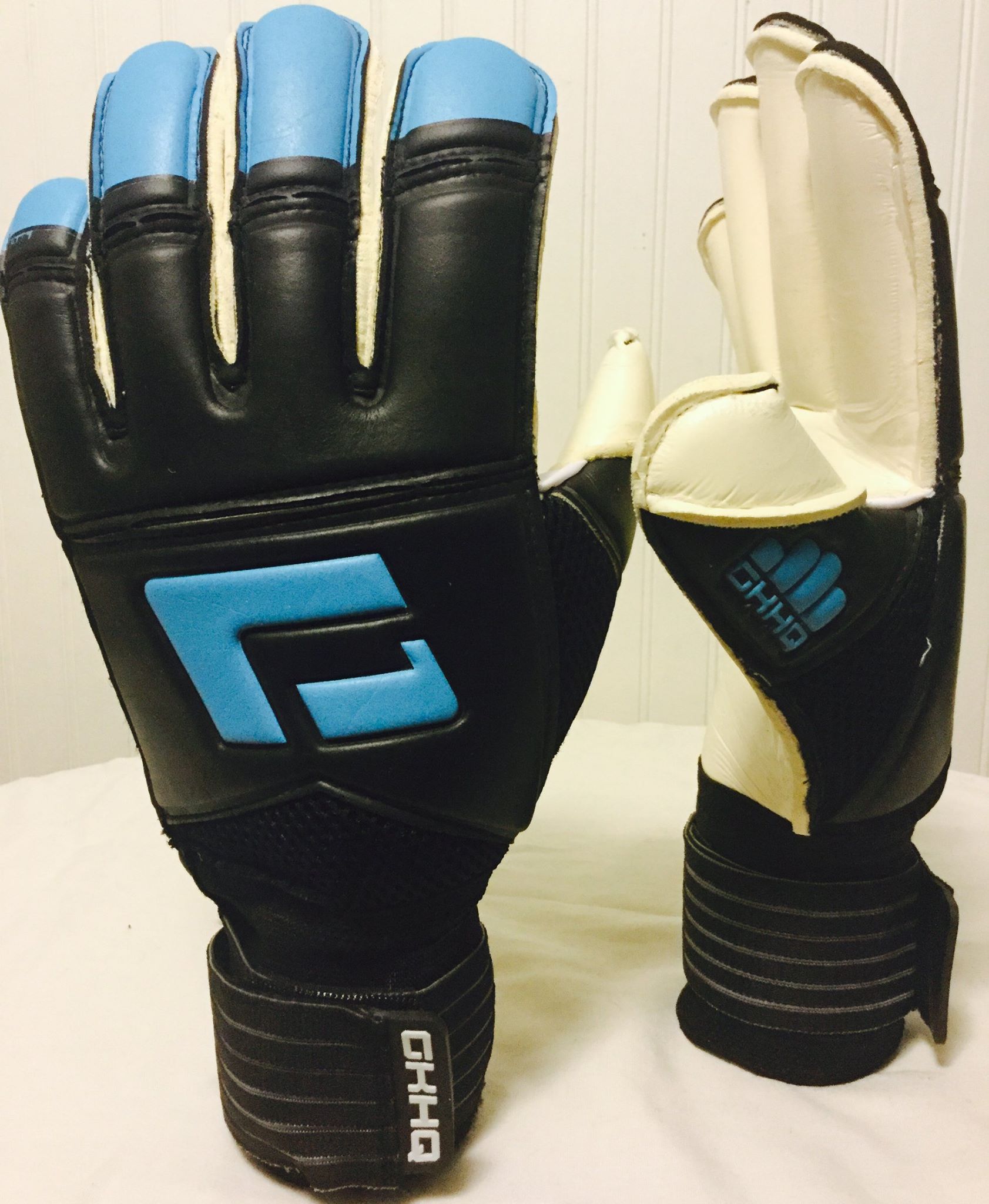 L1 Goalkeeper Gloves 2nd Generation (Electric Blue). Junior sizes