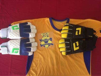 Jamaican Academy Gloves